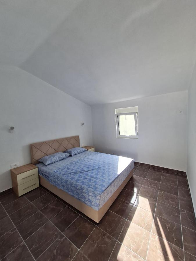 Demir Apartmani Donji Stoj Buitenkant foto