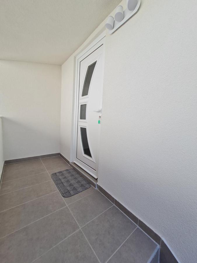Demir Apartmani Donji Stoj Buitenkant foto
