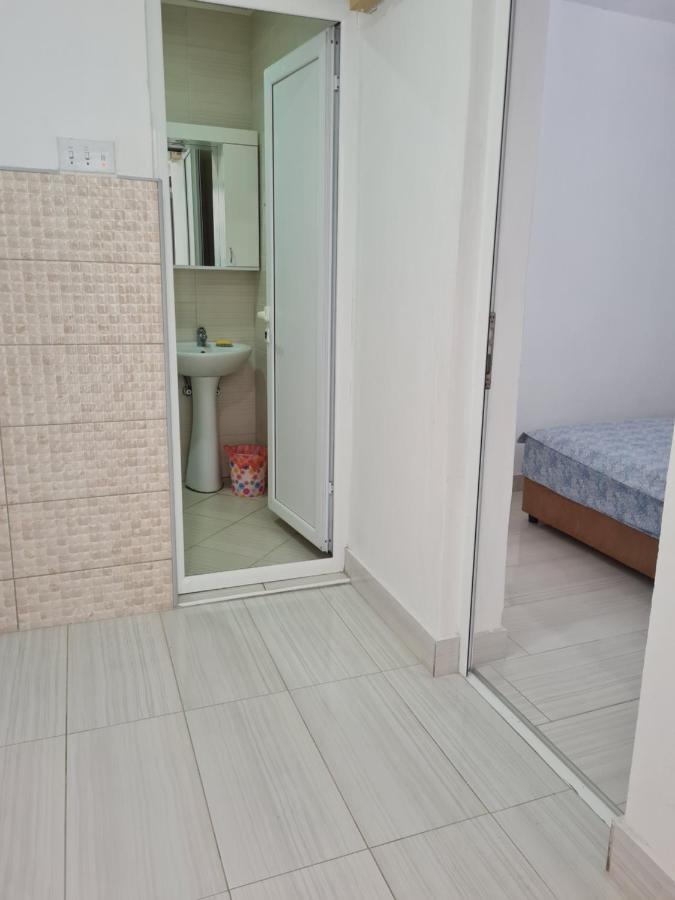 Demir Apartmani Donji Stoj Buitenkant foto